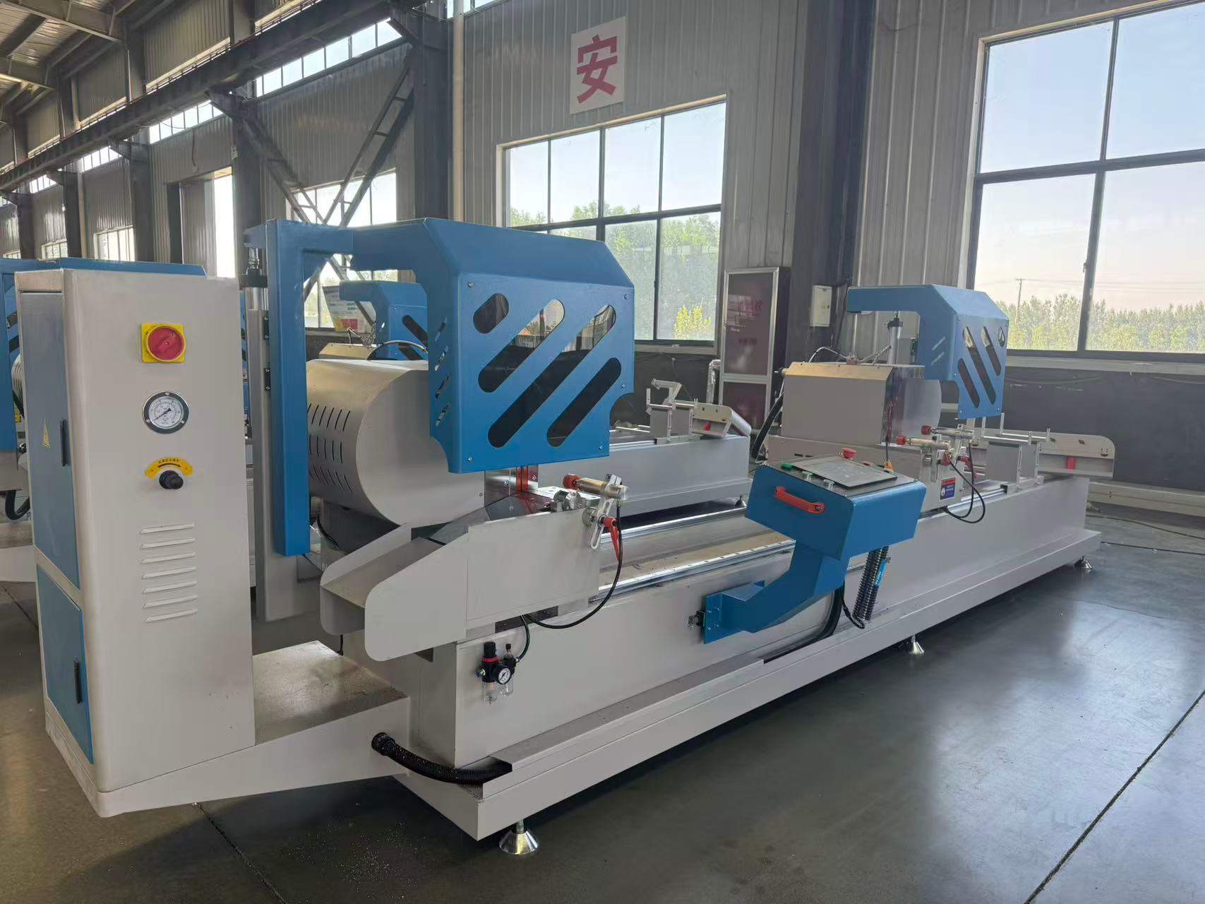 450mm CNC ڈبل ہیڈ انٹرنل سوئنگ پریسجن کٹنگ سو (45°/90°)