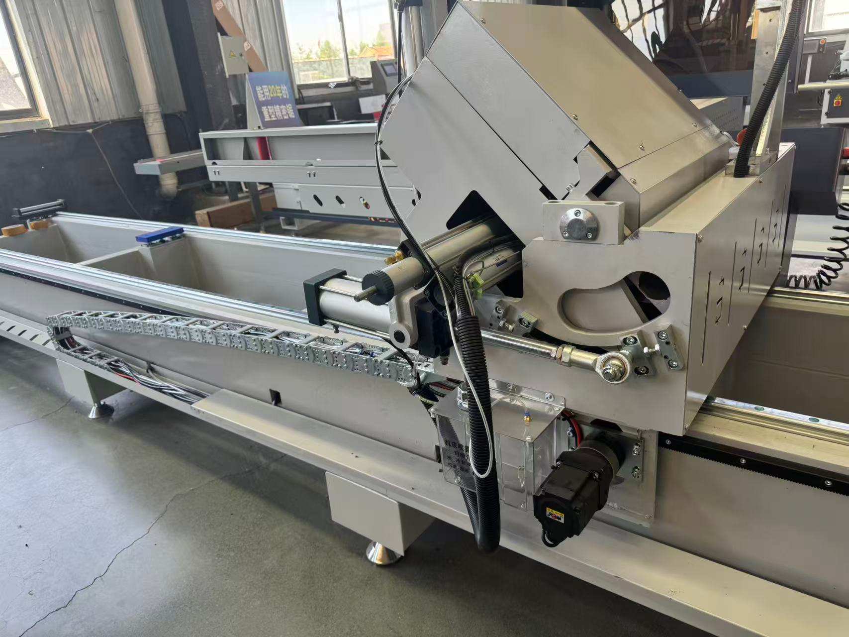 550 CNC ایکسٹرنل پیوٹ پریسجن میٹر سو، 45°/90
