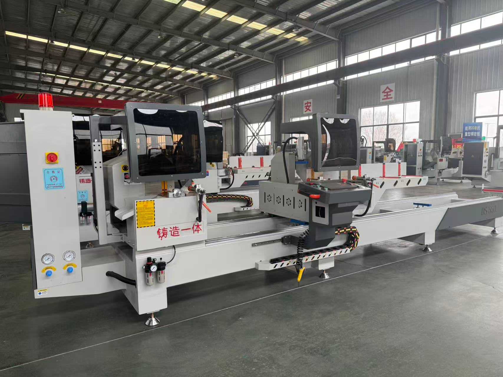 550 CNC اندرونی کنڈا 45 ڈگری اور 90 ڈگری درستگی آری