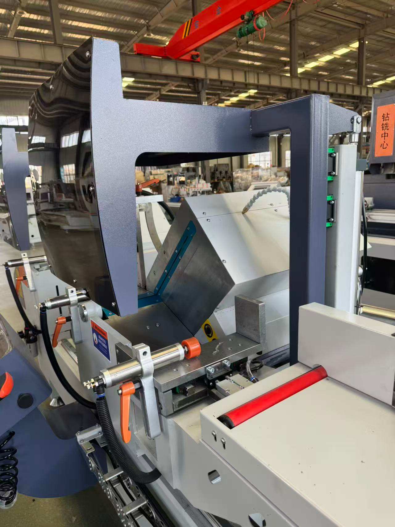 550 CNC آؤٹورڈ سوئنگ ہائی والیوم پروڈکشن میٹر سو، 45°/90°