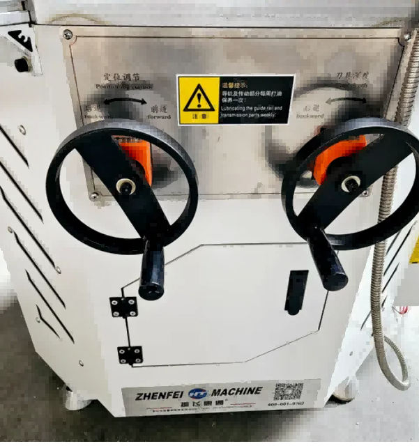 LZJ-100/3500 سنگل ہیڈ Alu۔ کھڑکی کے دروازے کارنر کمبائننگ مشین
